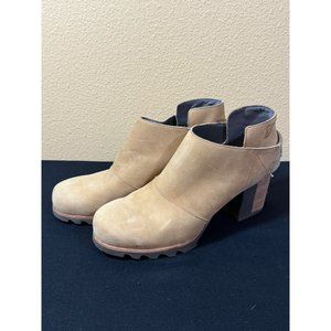 Sorel Tan Ankle Boots